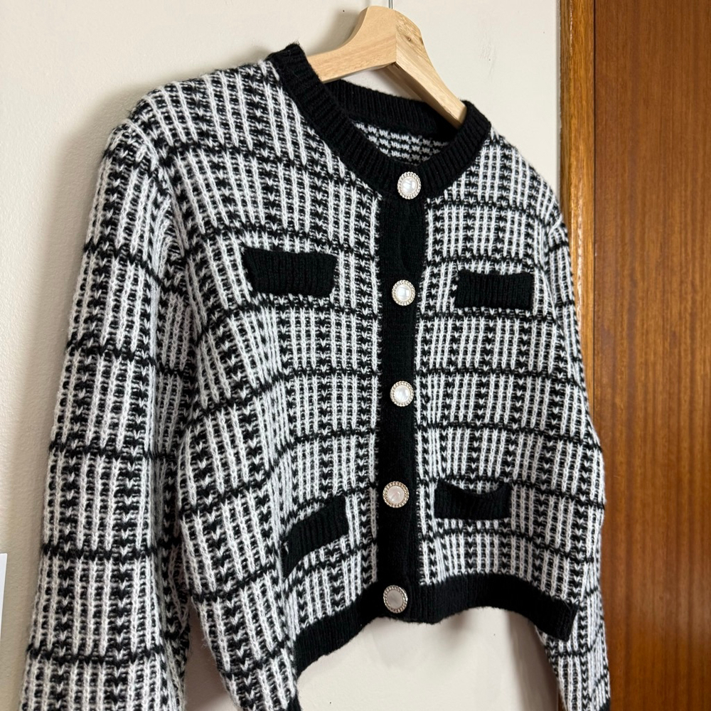 NWT Cardigan Women Size Medium Black and White Knit Crochet Cropped Button-up - Picture 12 of 16